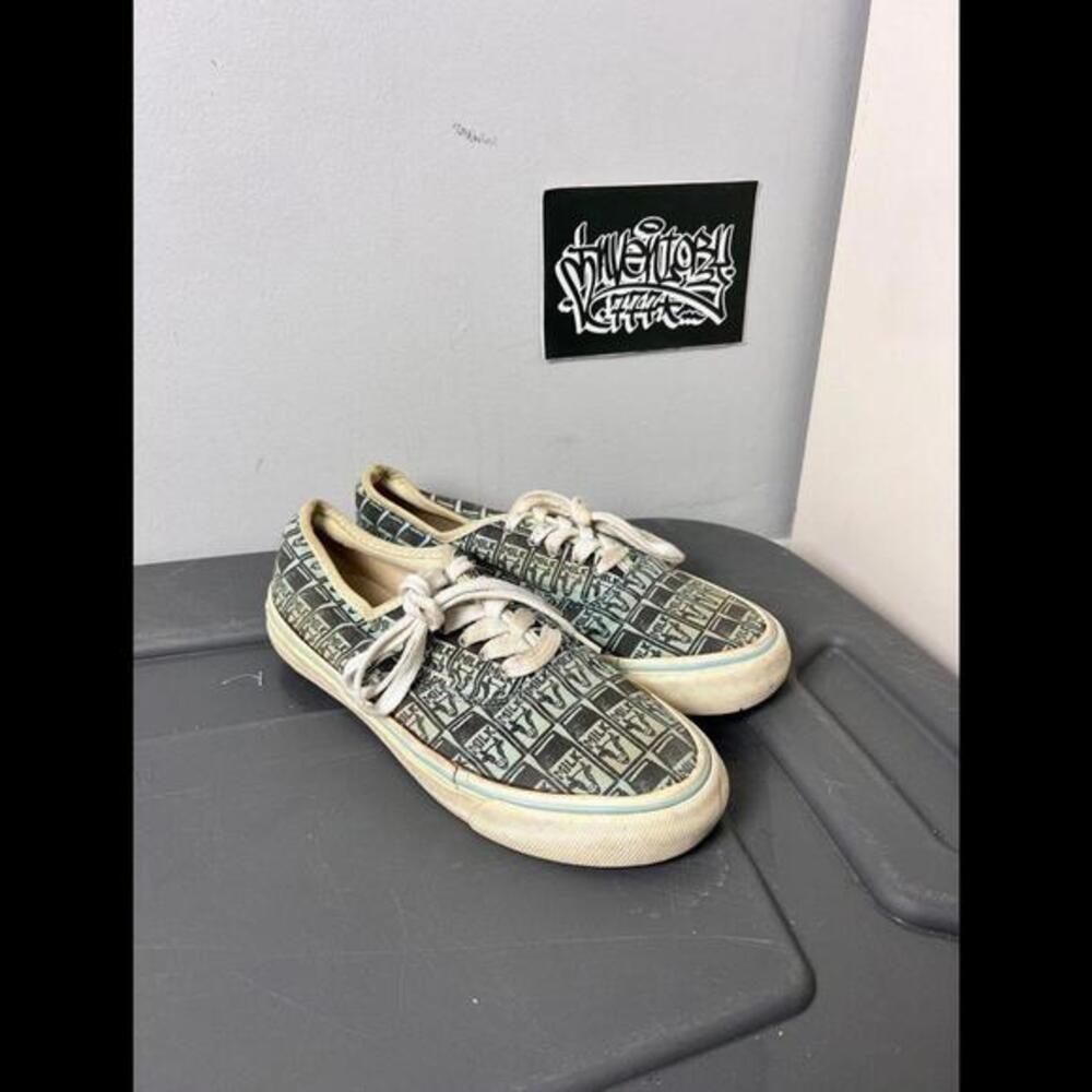 Ne-Net Milk Sneakers